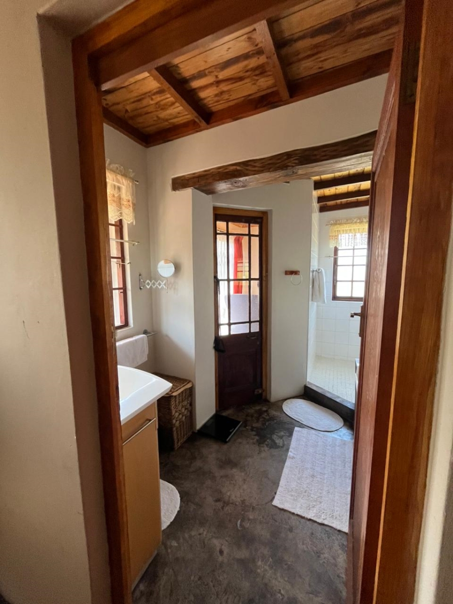 3 Bedroom Property for Sale in Cove Rock Eastern Cape